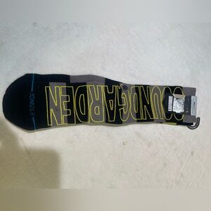 Soundgarden Stande Godzilla black and Yellow Graphic Men's Socks